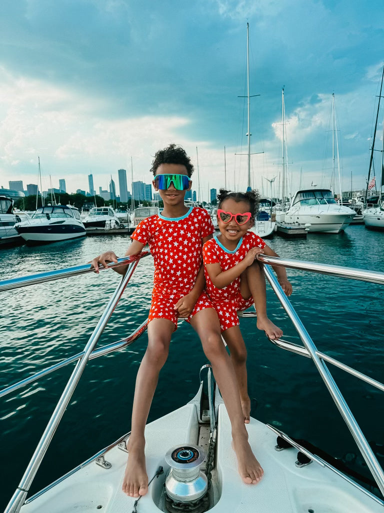 RED, WHITE & DREW TWO PIECE SHORT SLEEVE SET